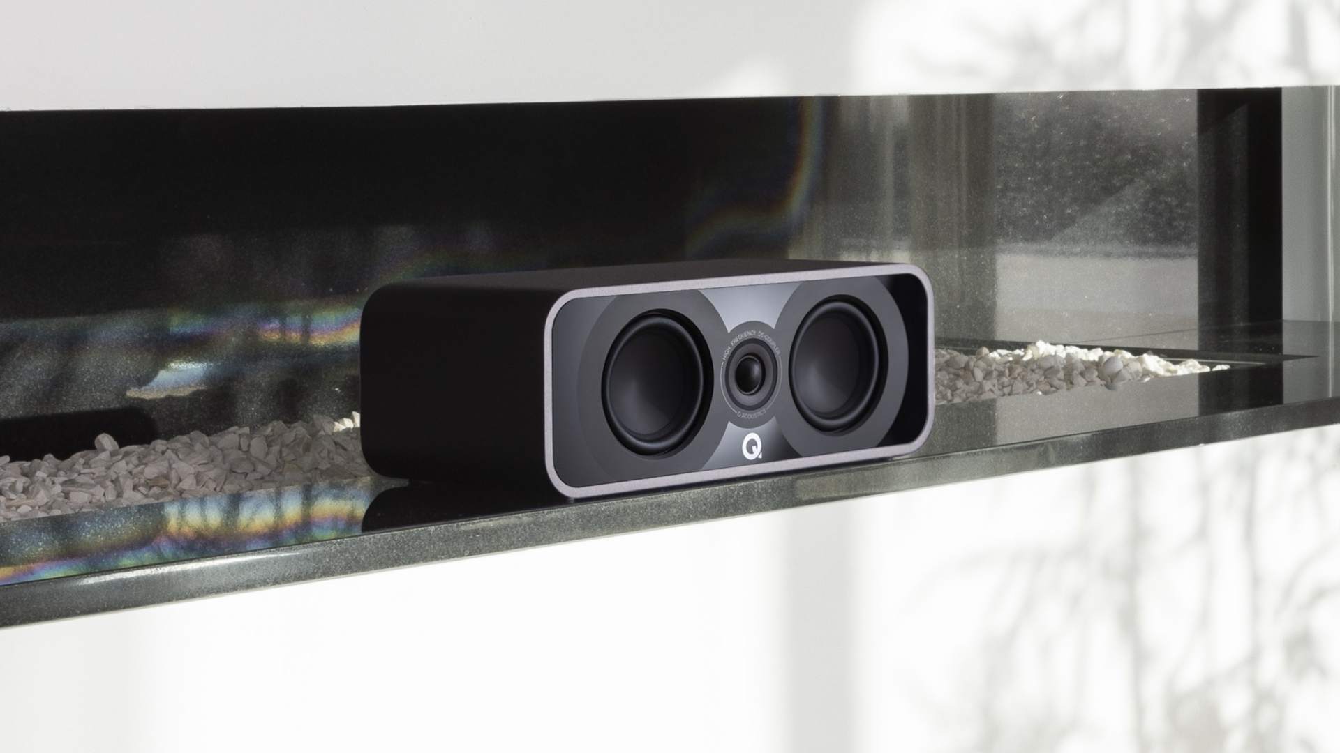 Q Acoustics 5090 zwart - lifestyle - Center speaker