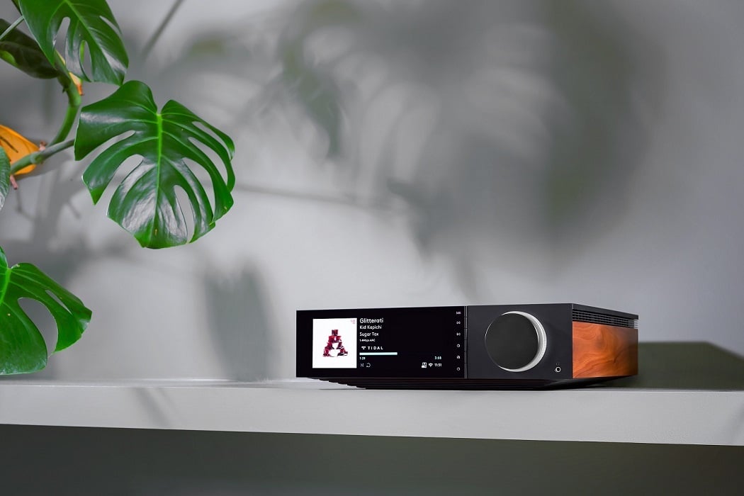 Cambridge Audio EVO 150 - lifestyle - Stereo receiver